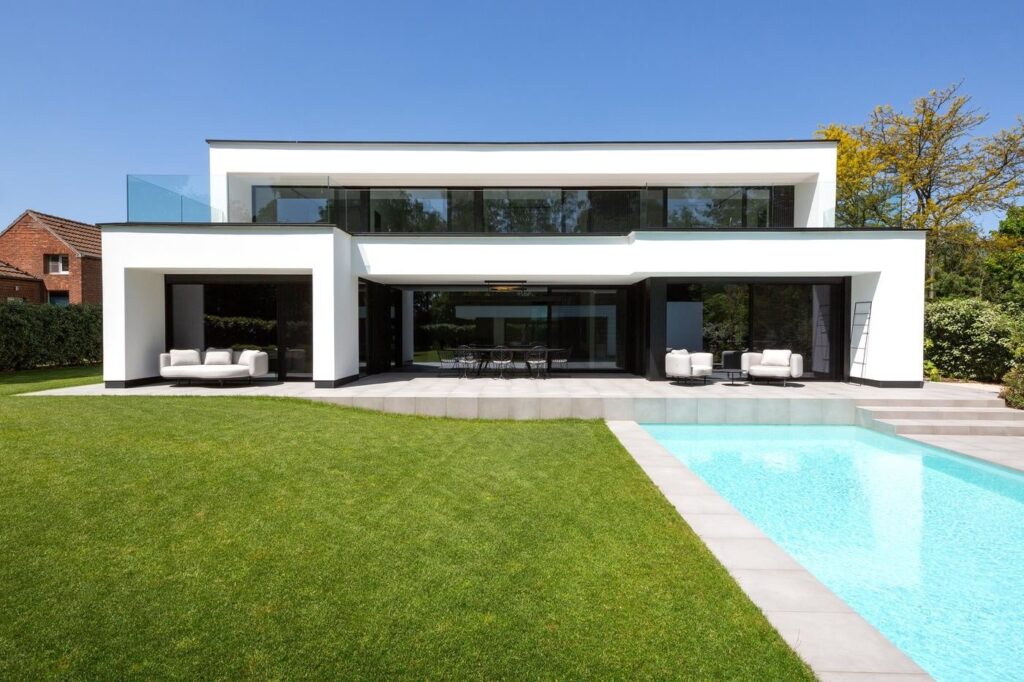 art living raimond llano